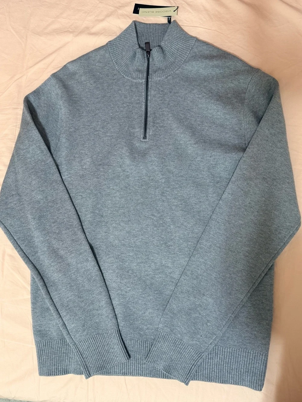 Tahari • Men’s Quarter Zip Sweater